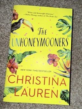 Christina Lauren- the unhoneymooners